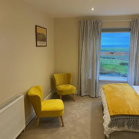Noddfa Farm Guest House Haverfordwest Exteriör bild