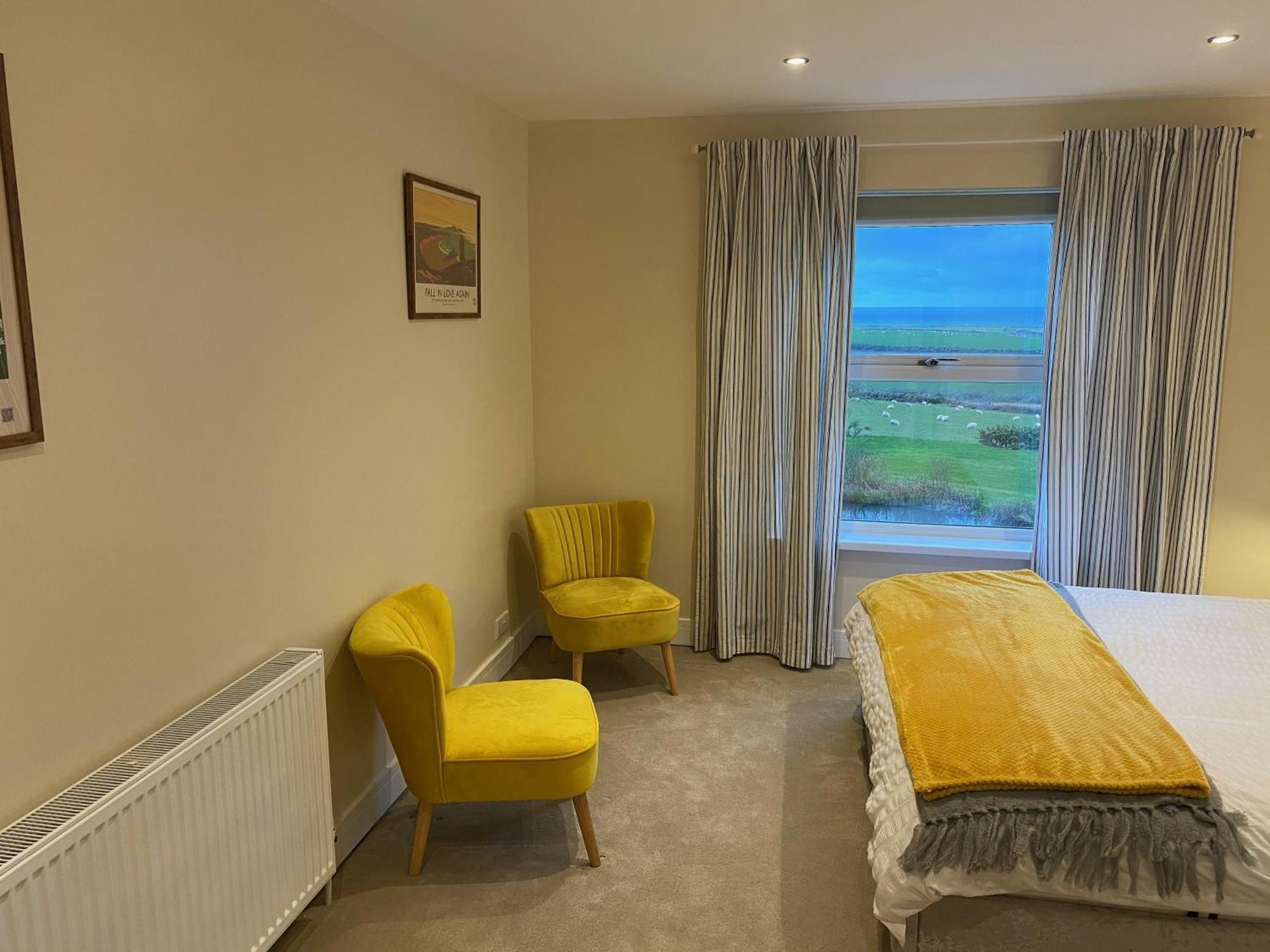 Noddfa Farm Guest House Haverfordwest Exteriör bild