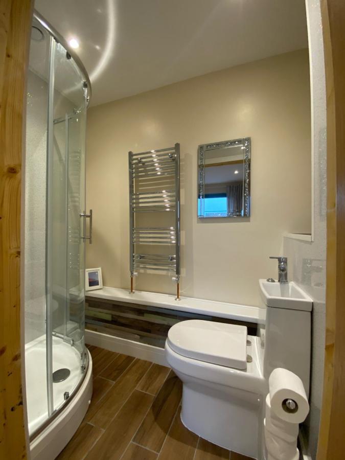 Noddfa Farm Guest House Haverfordwest Exteriör bild