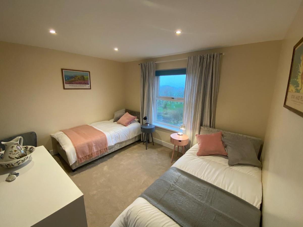 Noddfa Farm Guest House Haverfordwest Exteriör bild